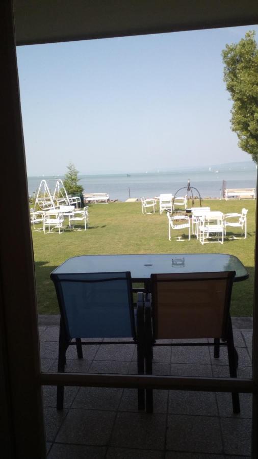 Vizparti Apartmanok Szántód Extérieur photo