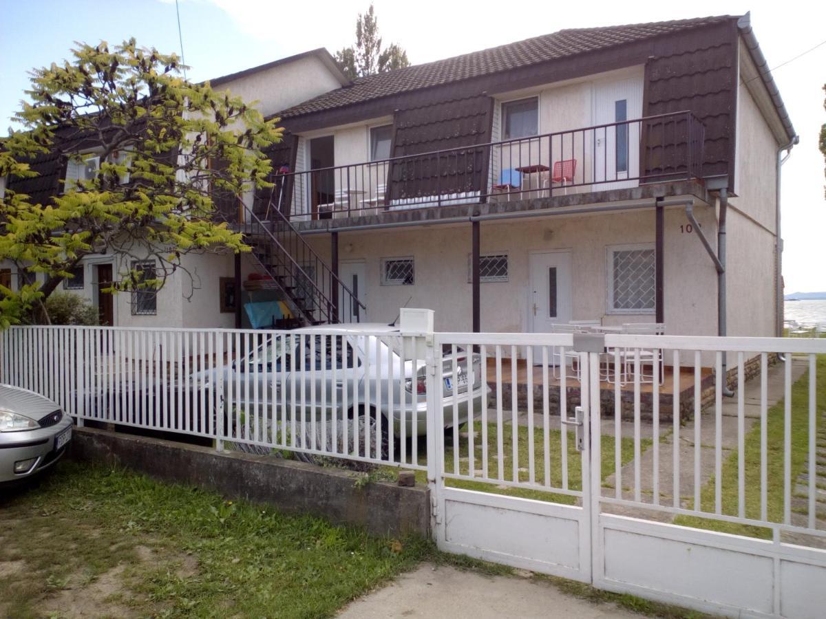 Vizparti Apartmanok Szántód Extérieur photo